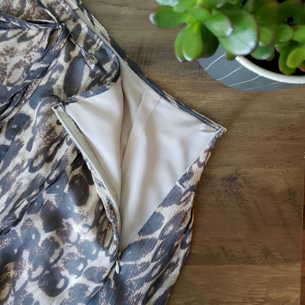 Club Monaco Organic Print Silk Skirt - Picture 6 of 11